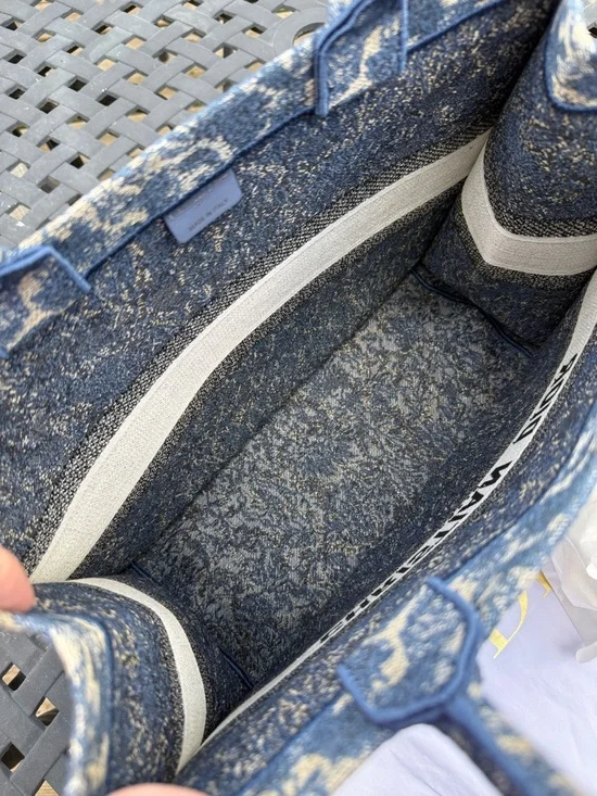 💯 Dior Brocart Motif Book Tote Bag - Picture 15 of 16